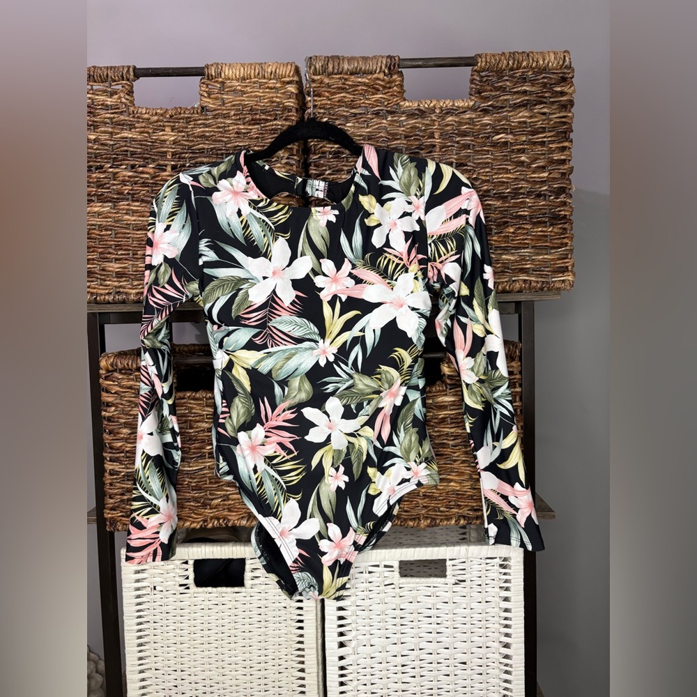 Floral Long Sleeve Bathingsuit